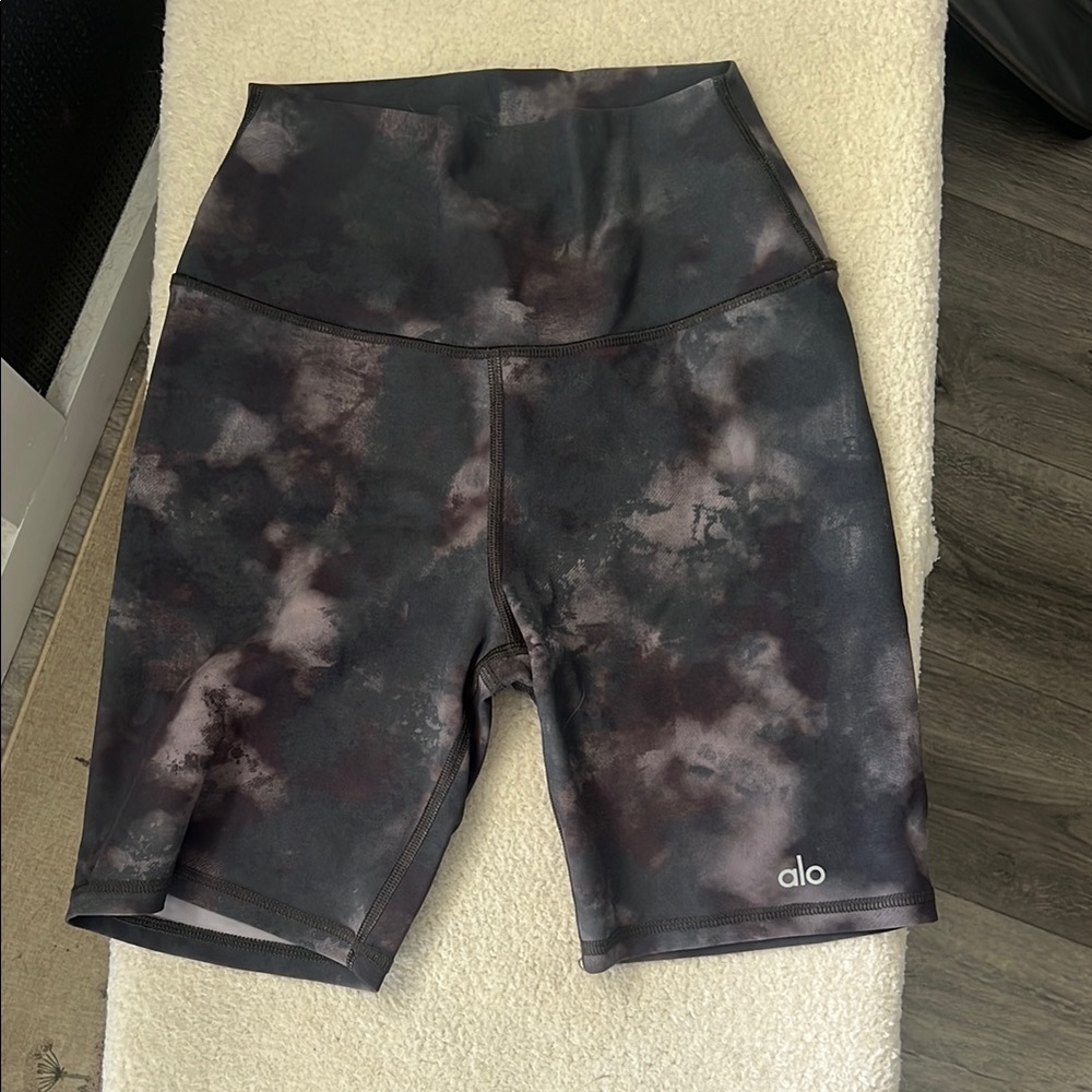 ALO Yoga Black Bike Shorts High-Waisted Athletic